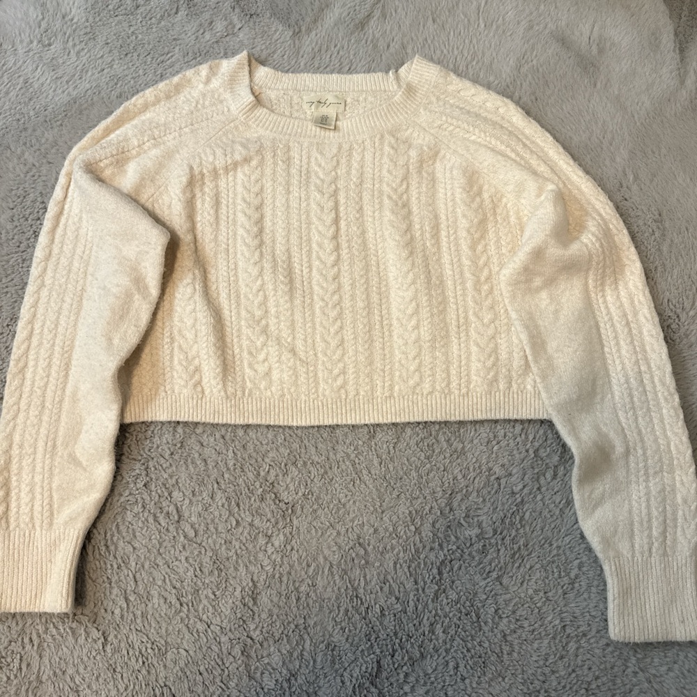 Women's Cream Cropped Sweater